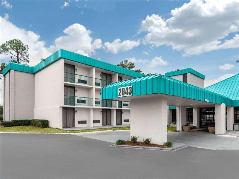 Quality Inn Tyler - Lindale Екстериор снимка