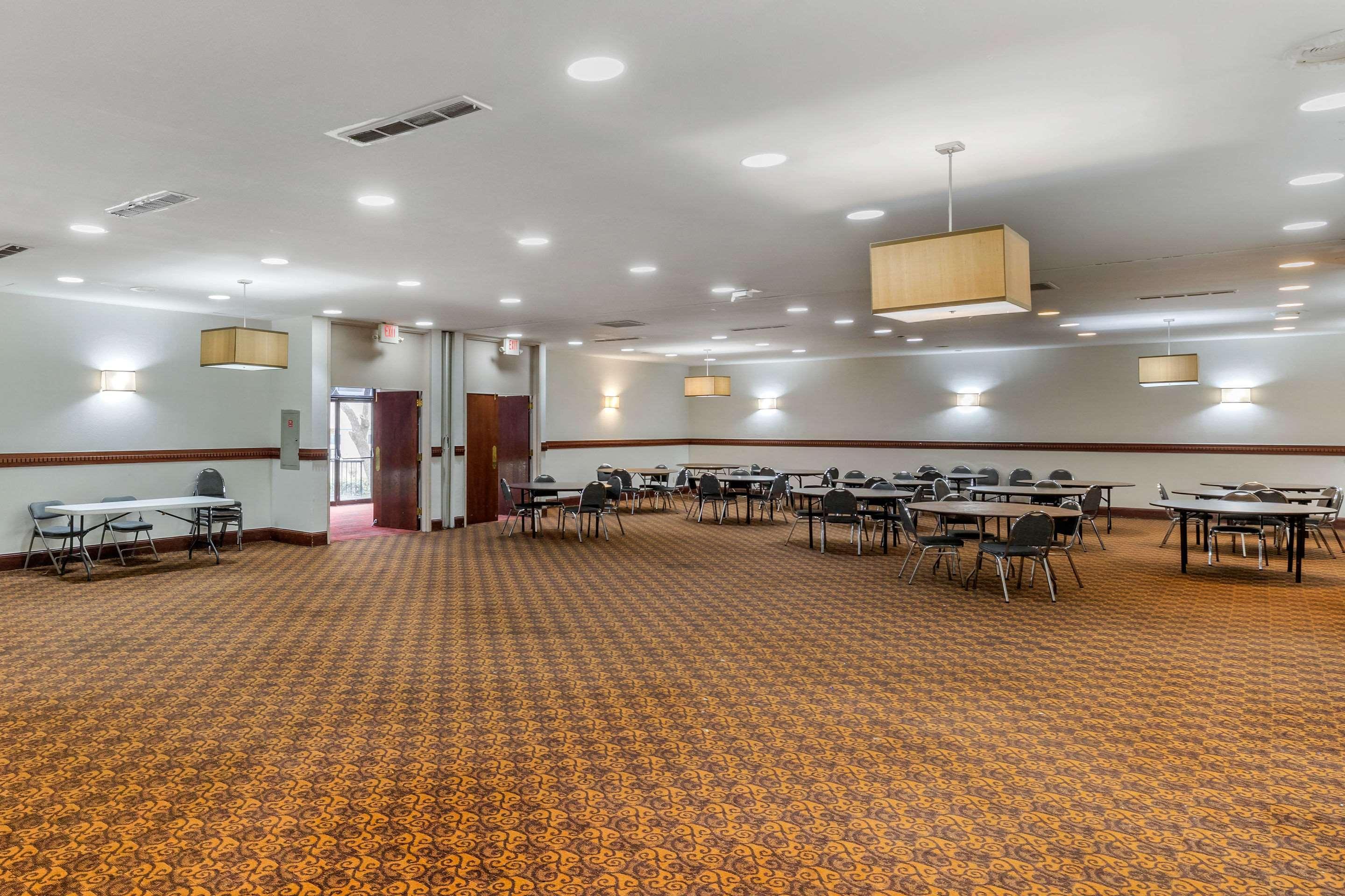 Quality Inn Tyler - Lindale Екстериор снимка