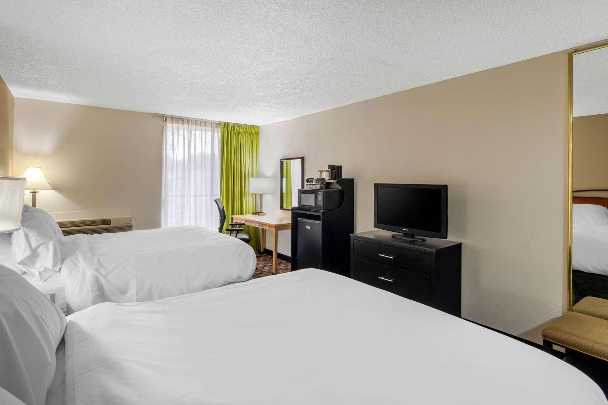 Quality Inn Tyler - Lindale Екстериор снимка