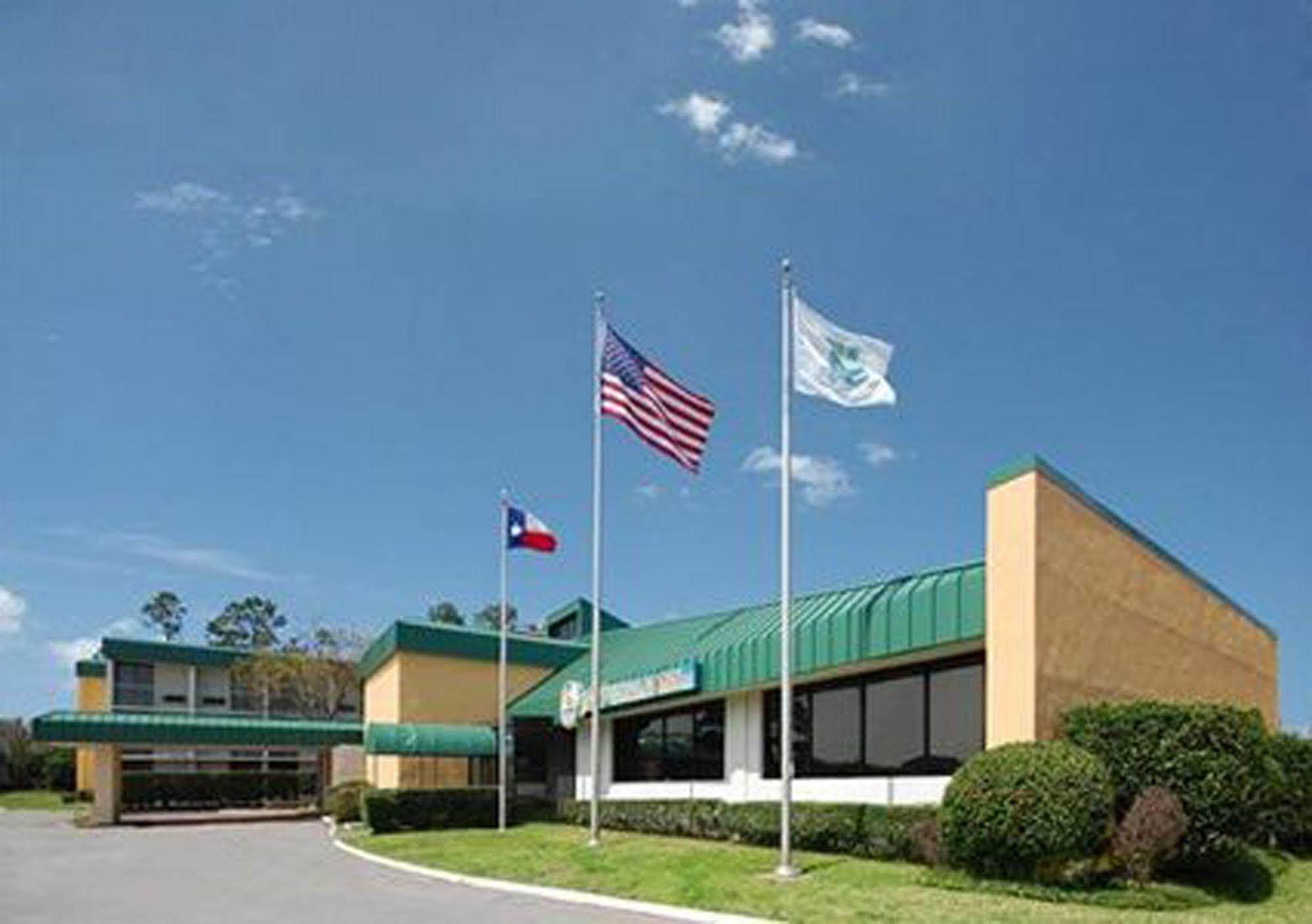 Quality Inn Tyler - Lindale Екстериор снимка