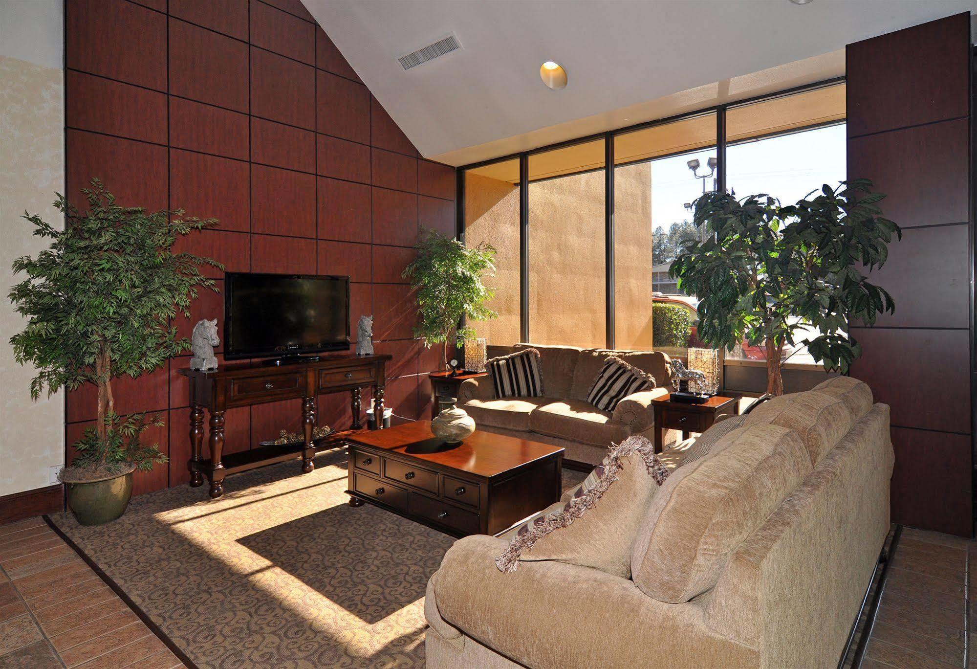 Quality Inn Tyler - Lindale Екстериор снимка